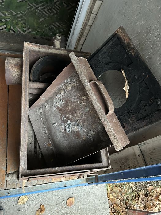 Печка катёл в хорошом состаянии работала один сезон