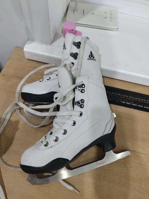 Продам коньки для девочки