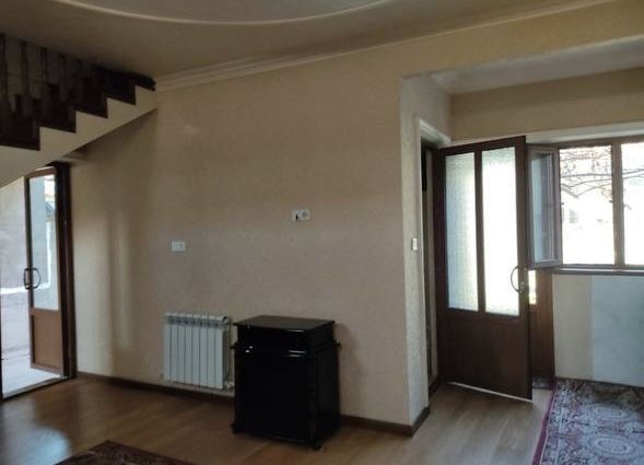 olmazor rayon tashigrushka 4 xona uchastka 400$ 50% maklerskiy bor