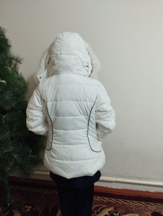 Куртка белая очень качественная