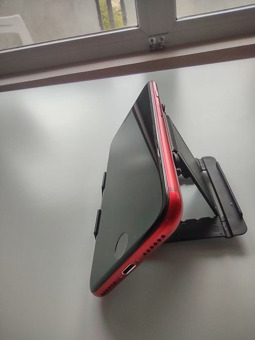 iPhone 8 . Перфектен.