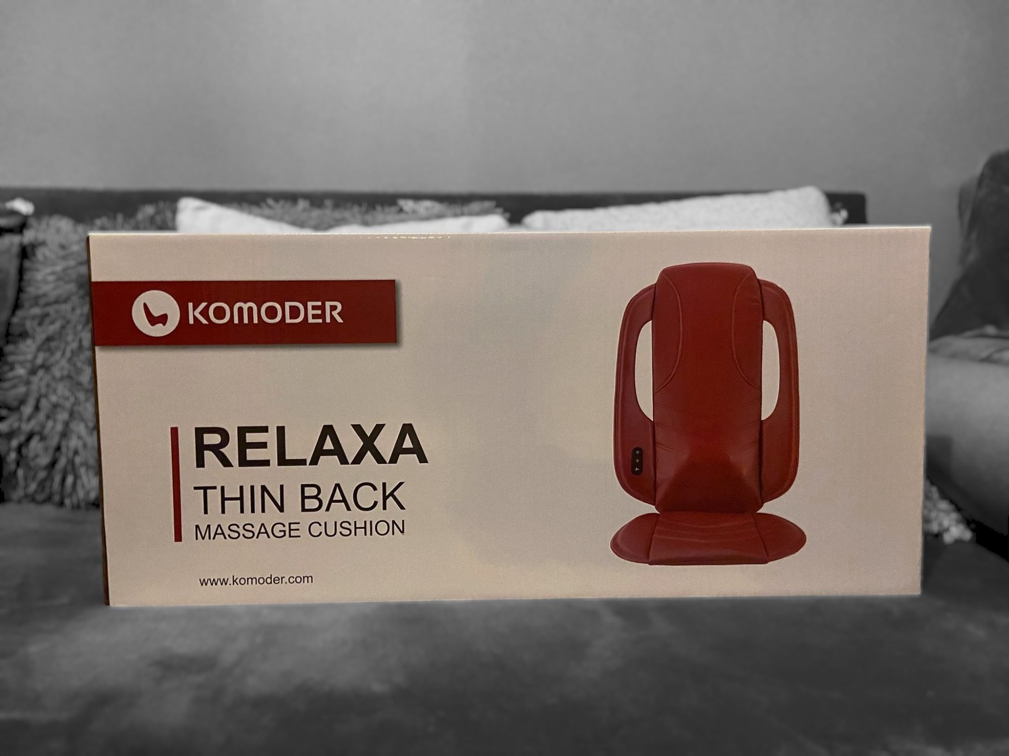 Komoder Thin Back Massage Cushion (black)