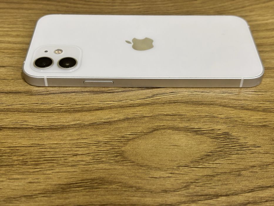 iPhone 12 256GB Srochno sotiladi