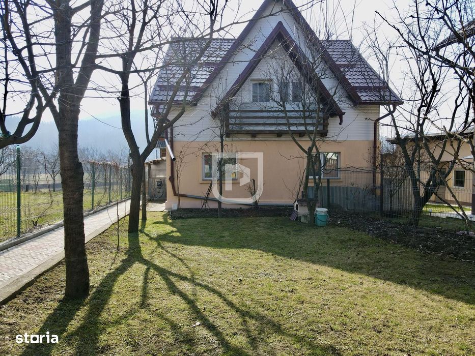 Casă cu teren 400 mp în oraș Gura Humorului