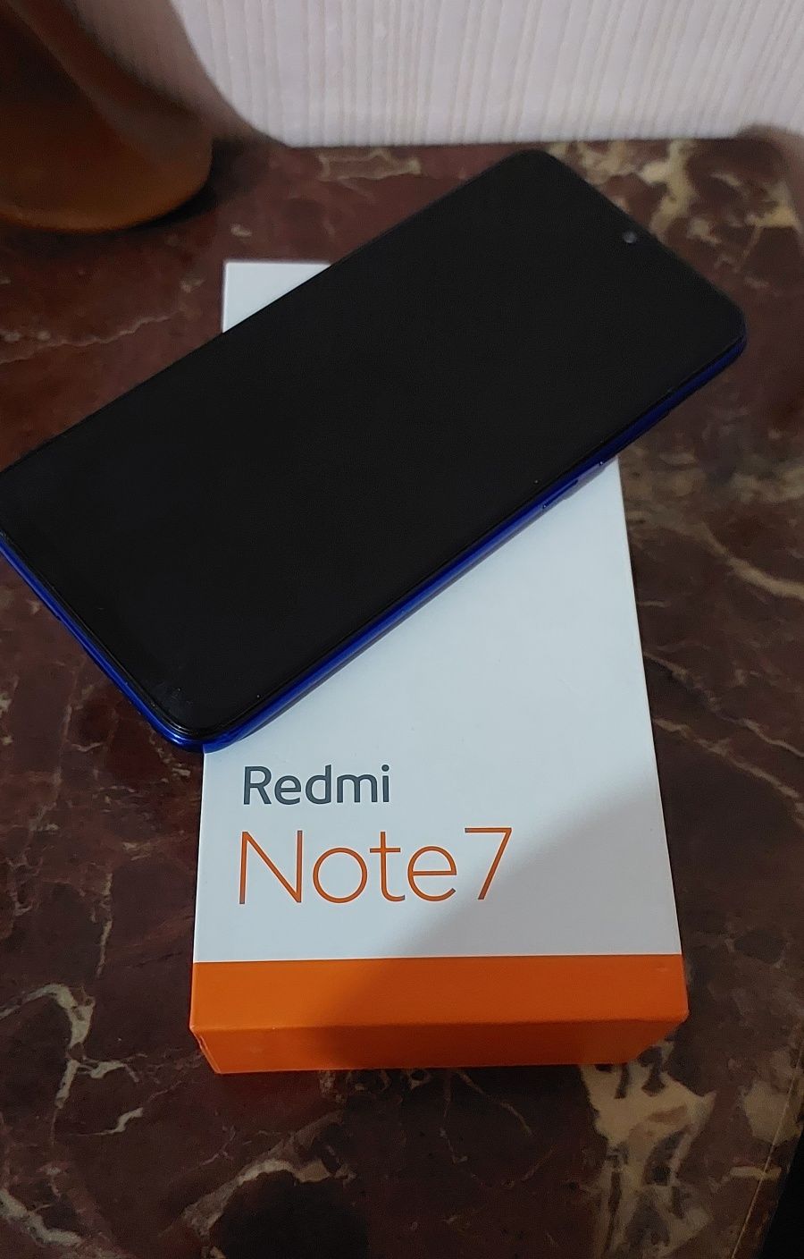 Продам телефон андроид Redmi Note 7