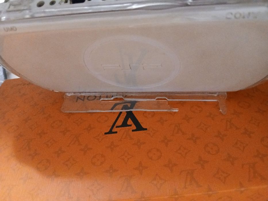 Assalom alekum Sony Psp Street Sotiladi White Oq Rang