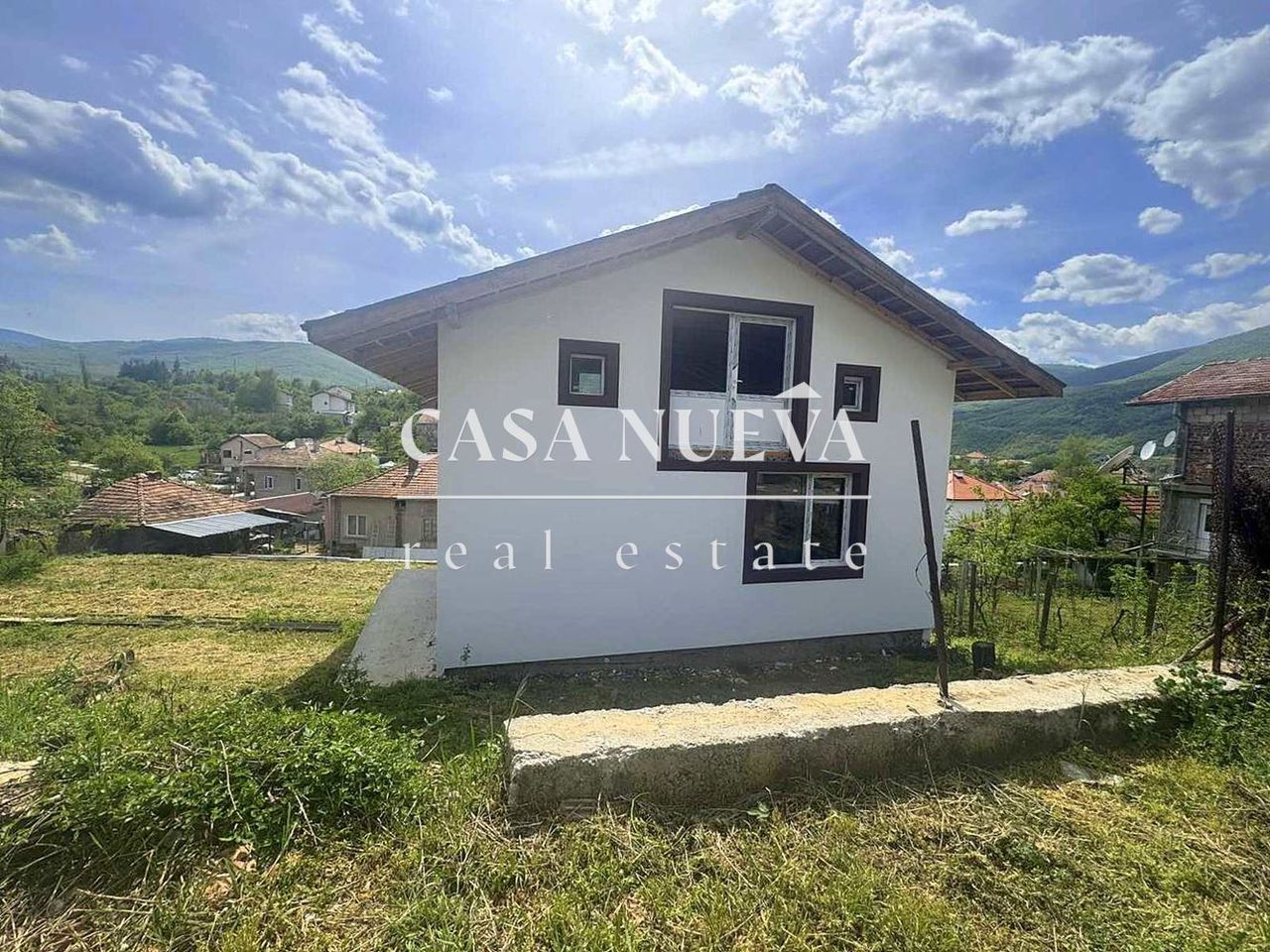 Продава се Къща в Земен - 180 кв.м за 473 €/кв.м - Снимка #1