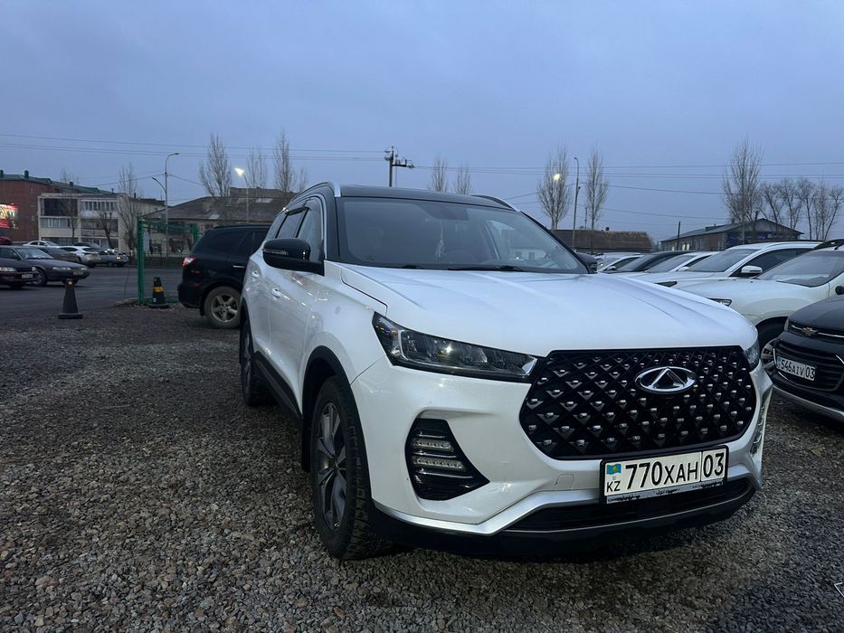 Автомобиль марки черри тигр 7про в полной комплектации