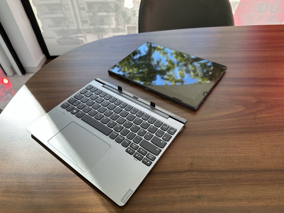 Лаптоп Lenovo D330