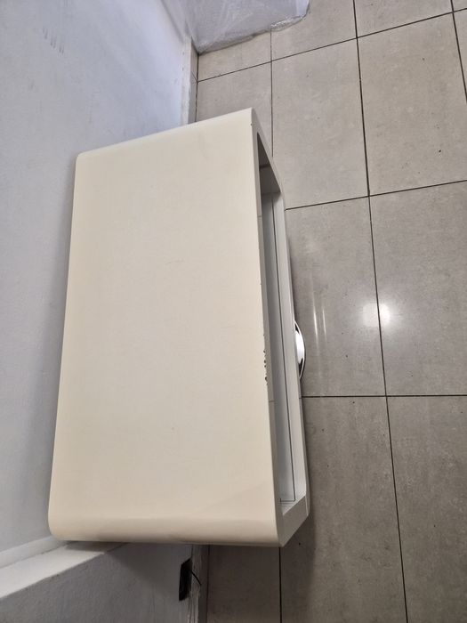 Телевизионен шкаф