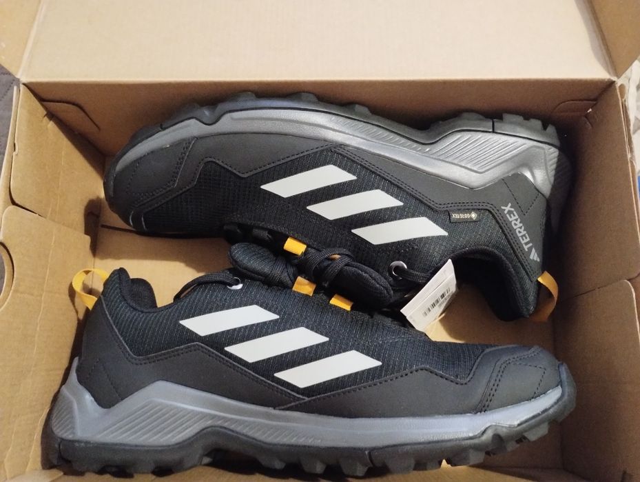 adidas мъжки туристически 44 2/3
Туристически Terrex Eastrail GORE-TEX