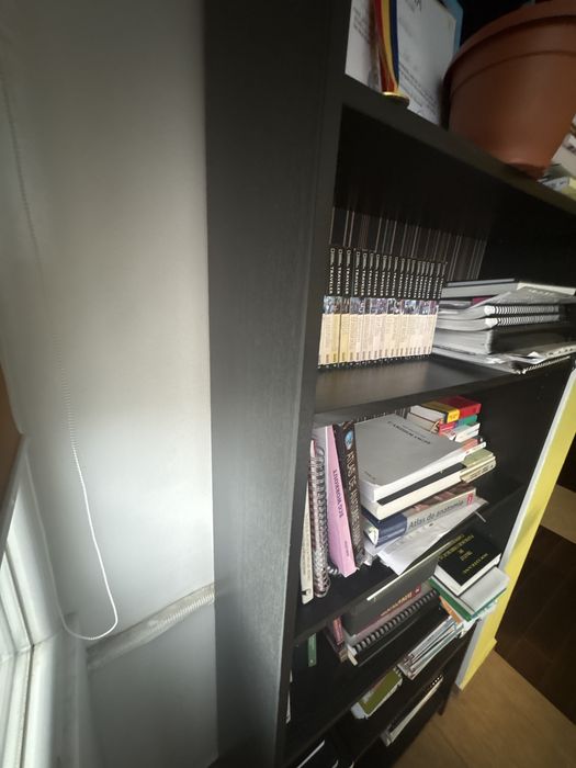 Vand biblioteca inalta