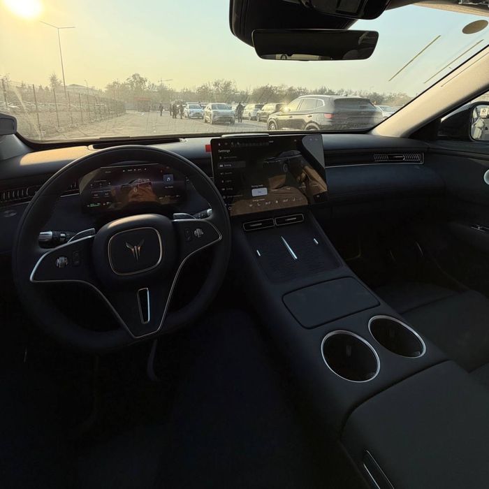 Voyah free plus (2026 rest)