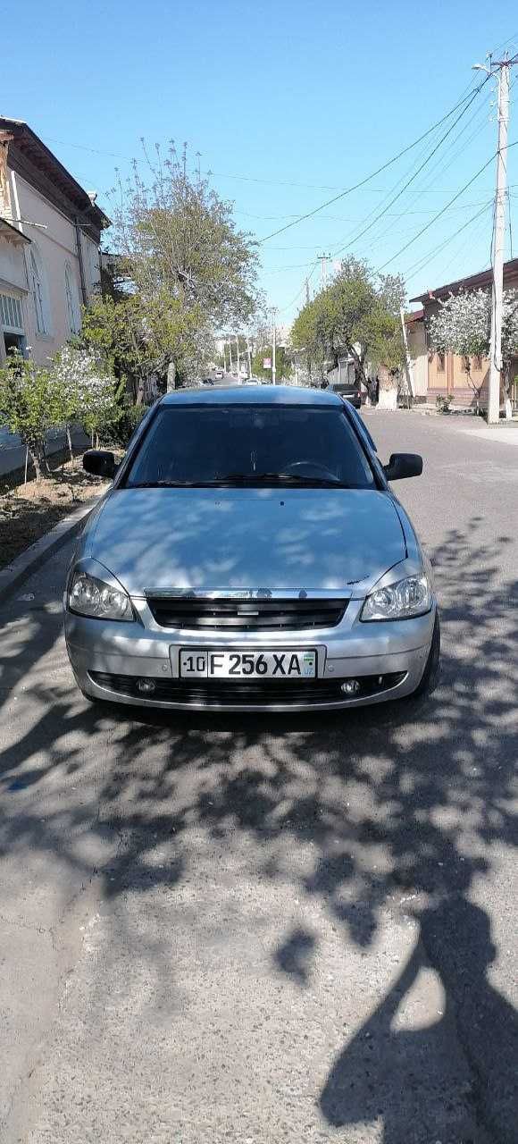 Lada priora sotiladi