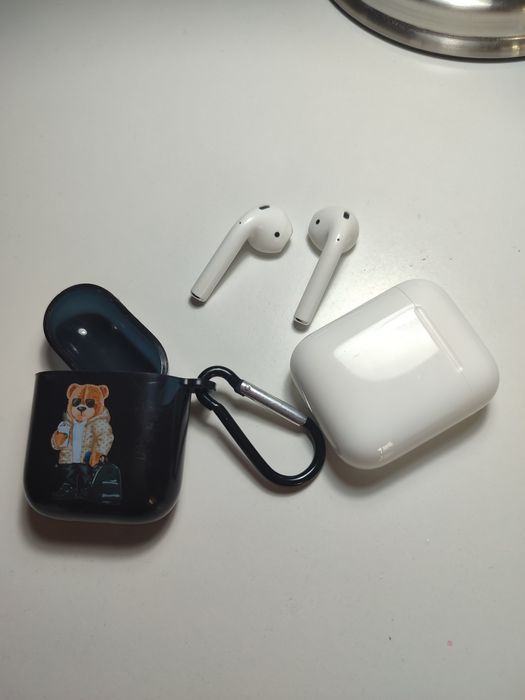 Продам airpods наушники