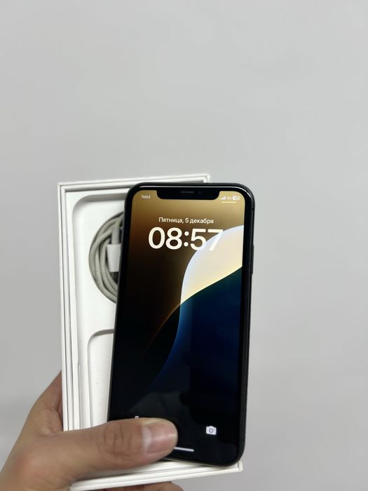 Айфон 11 128  как новый  срочно