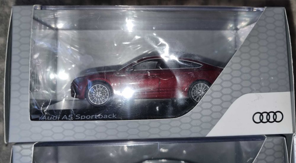 Se vinde macheta audi A5,a8,q2,q5