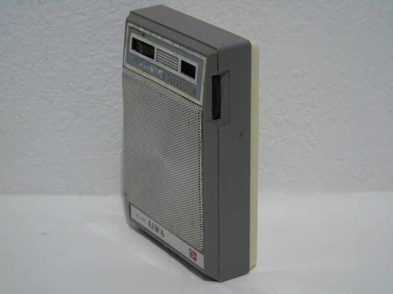 Radio 6 Transistor Vintage AIWA Japan