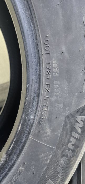 Set jante, plus doua seturi de cauciucuri de iarna 235/65 R17 108H SUV