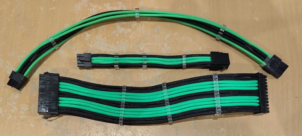 Extensii cabluri sursa negru cu verde 24pin ATX 4+4pin EPS 6+2pin Pci