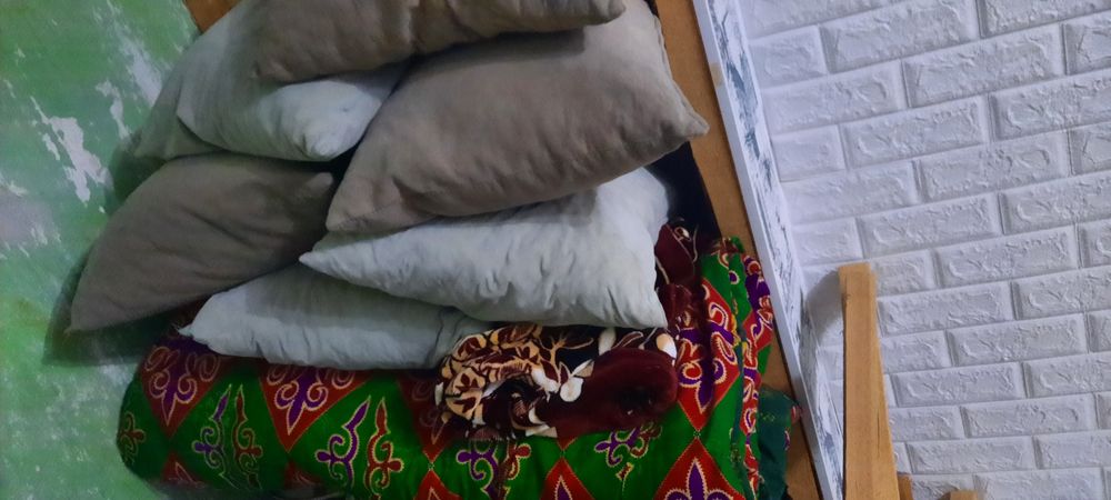 подушки и корпешка