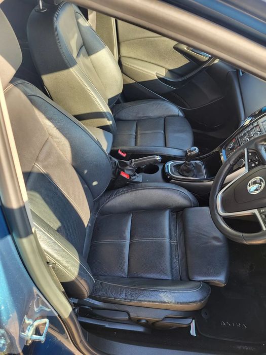 Dezmembrez Opel Astra J 2.0 CDTI AN 2015 manual 6 trepte