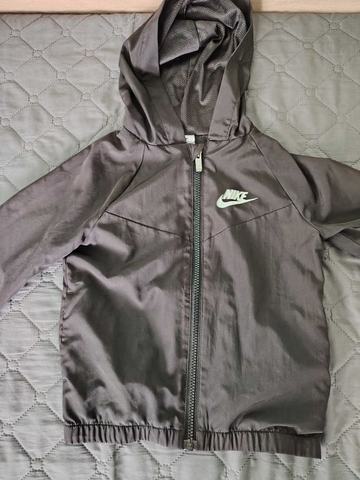 Ветровка на Найк