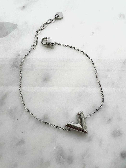 Louis Vuitton оригинална гривна