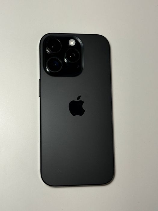Iphone 16 Pro Black 100% baterie