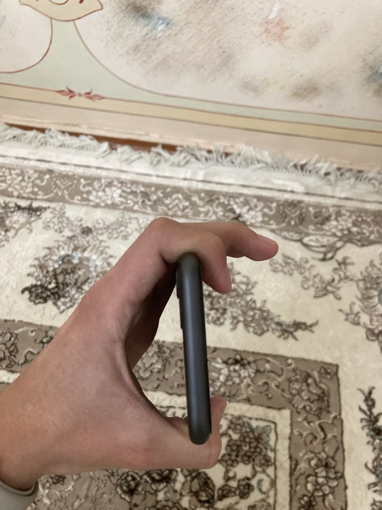 Iphone 11 sotiladi
