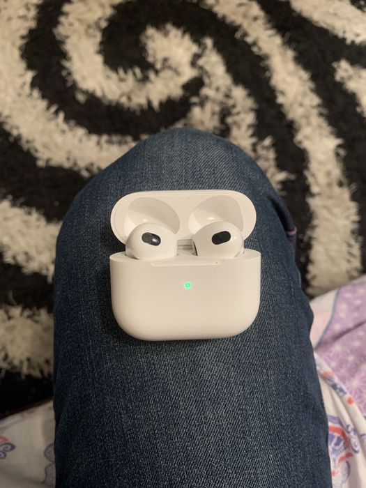 Оригинальные AirPods 3