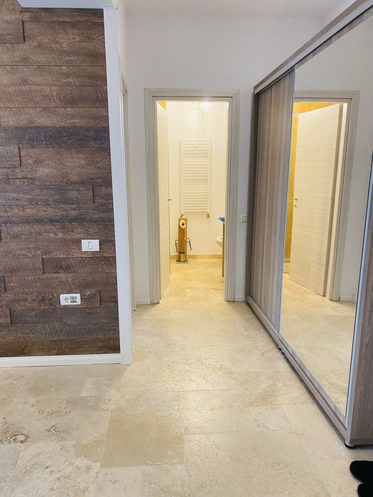 Inchiriez ap cu vedere la mare str.D-12