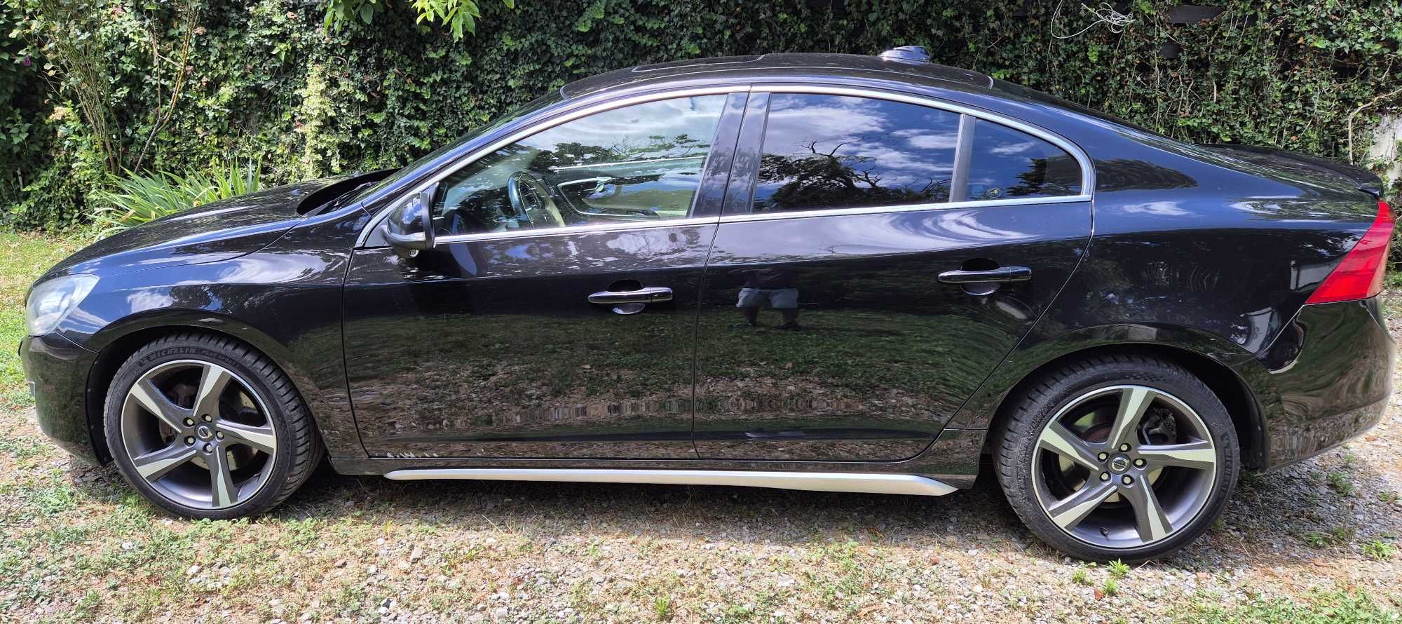 Volvo S60 D5 AWD R-DESIGN - toate optiunile!