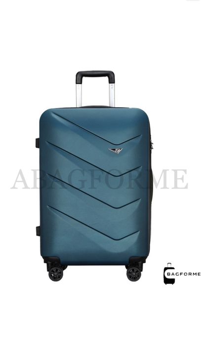 Бирюзовый чемодан