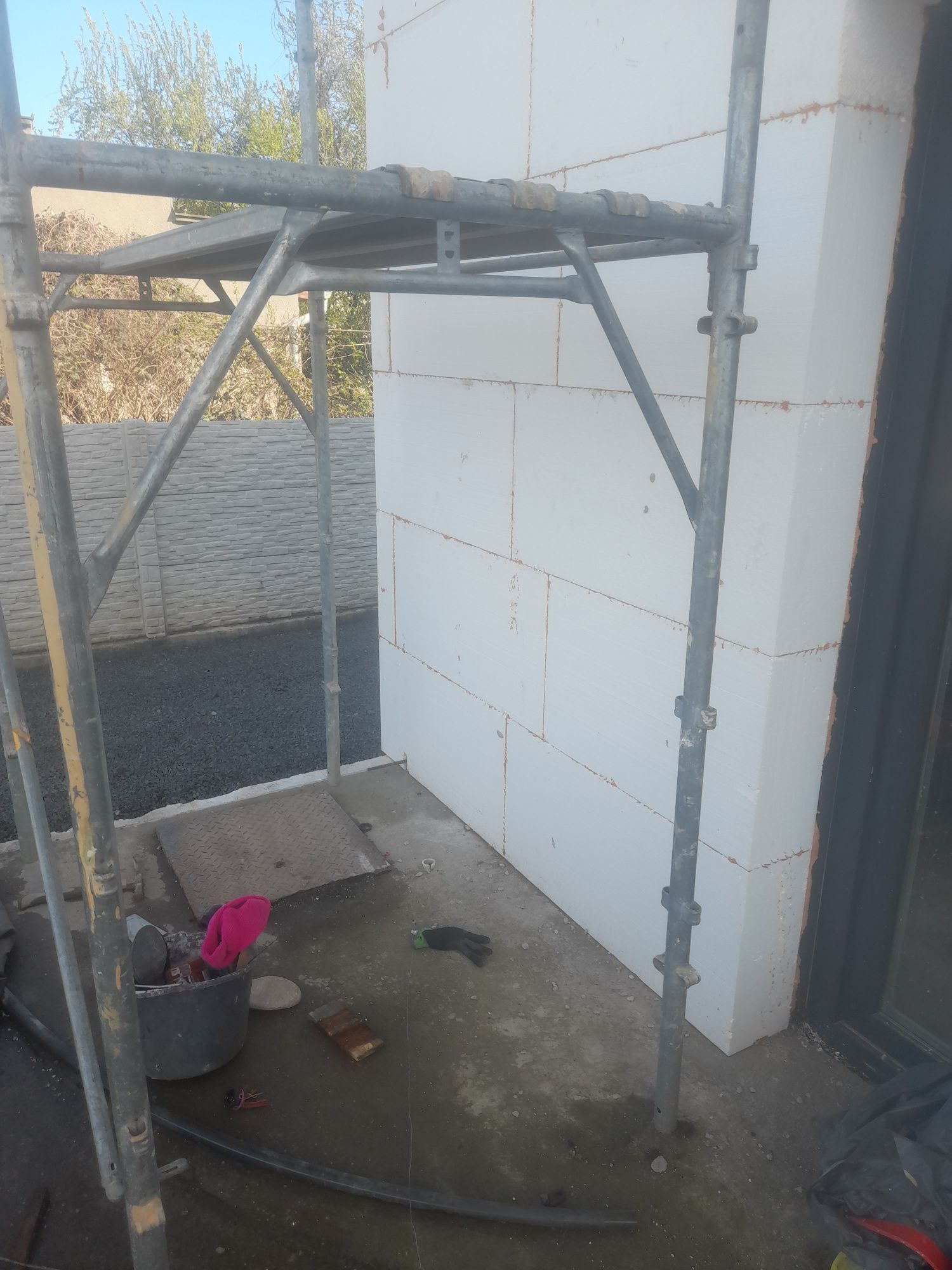 Vând  schelă metalică galvanizata