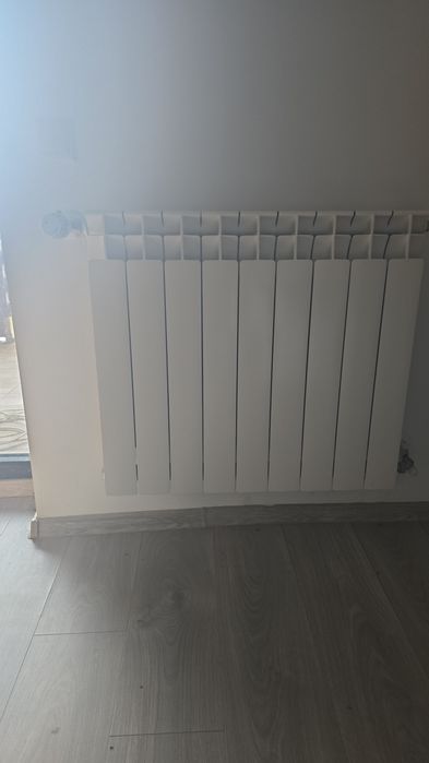 Calorifere aluminu și boiler de 300 de litri