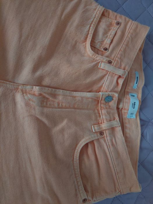 Нов панталон Mango