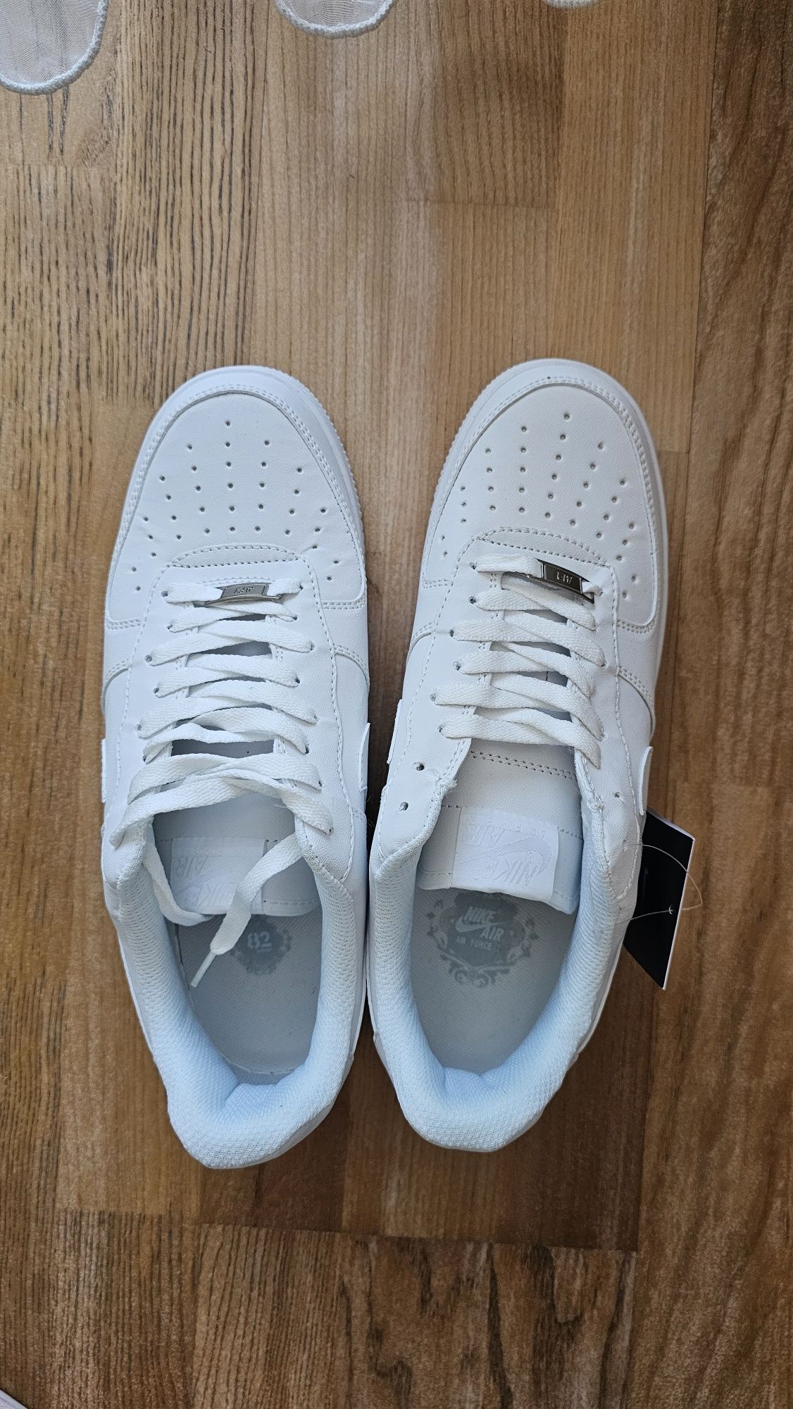 Nike Air бели кецове