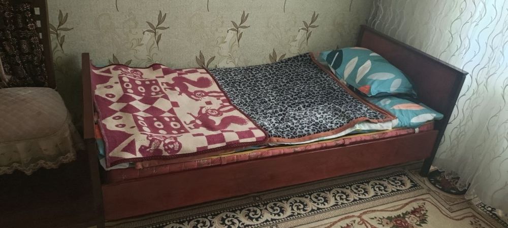 Продаю кровать  ооо