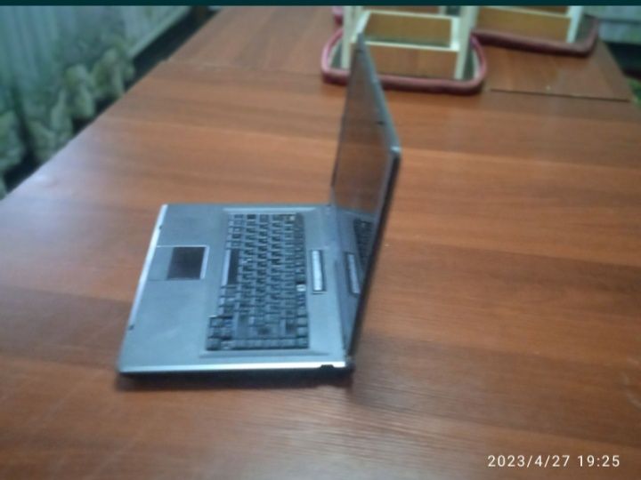 Продам ноутбук asus