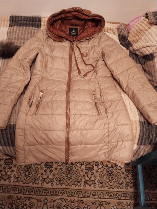Продам женское пальто