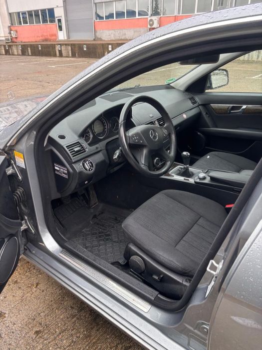 Vand Mercedes C200 W204 137.000 km reali