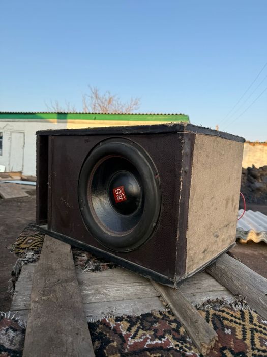 Продам сабвуфер в хорошем состоянии