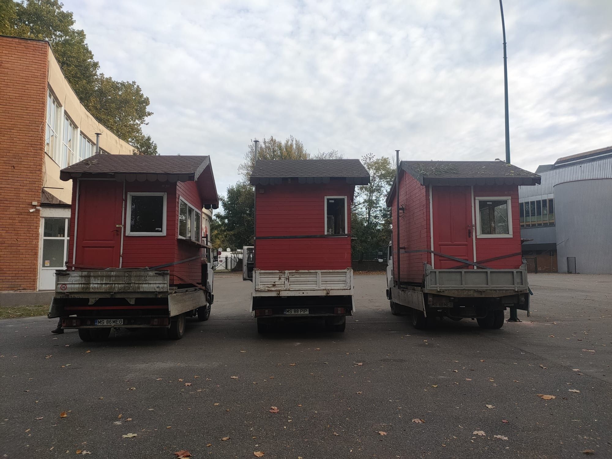 Transport marfă - mutări - debarasări