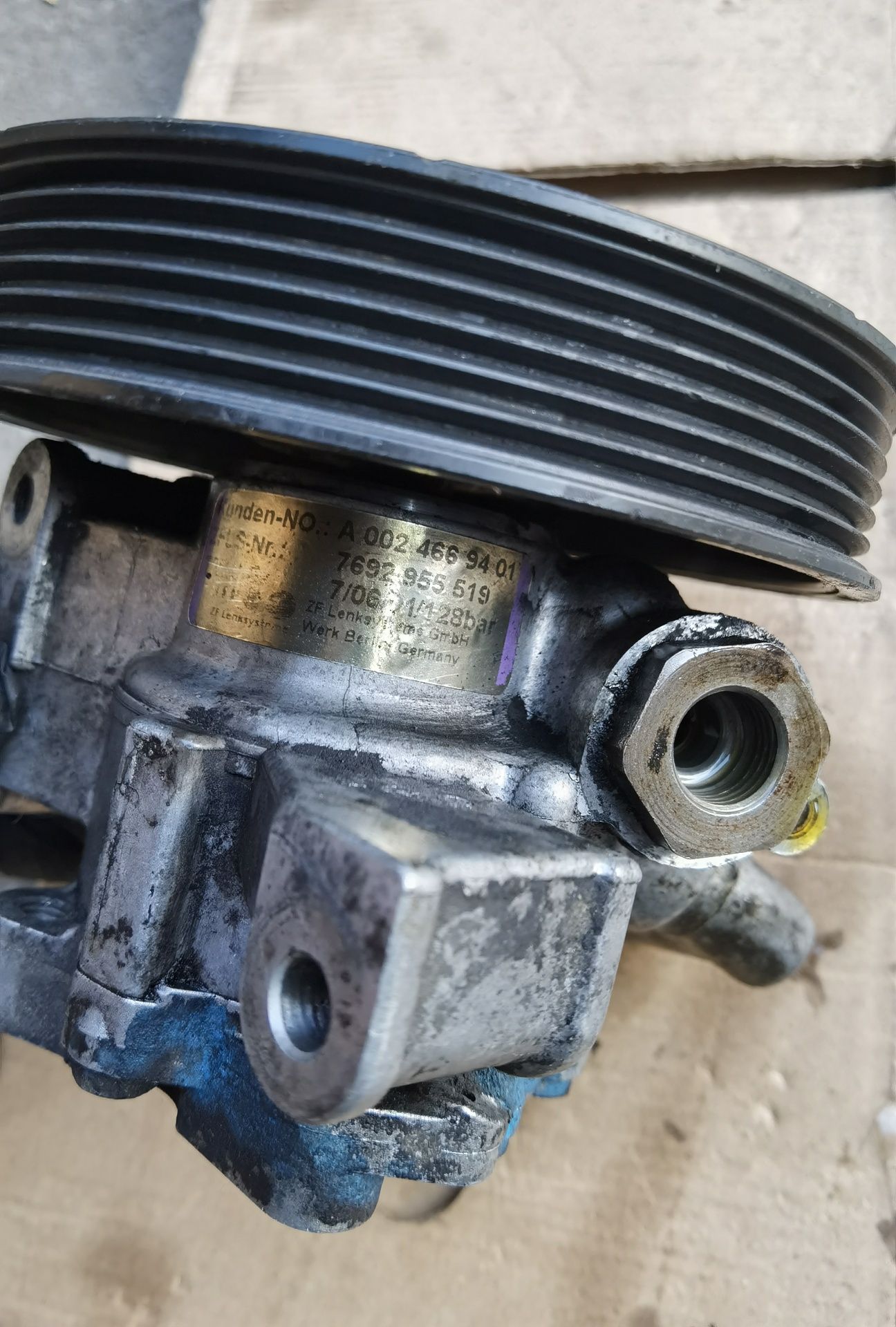 Хидравлична помпа Mercedes W211/W203 220/270 cdi