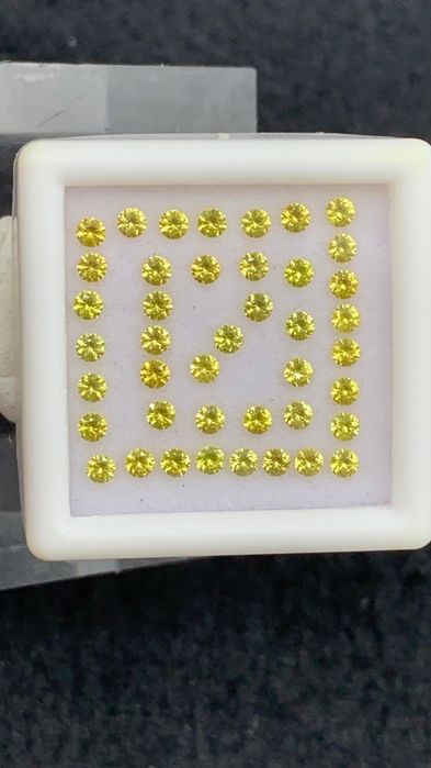 Сапфири жълти VVS калибрирани