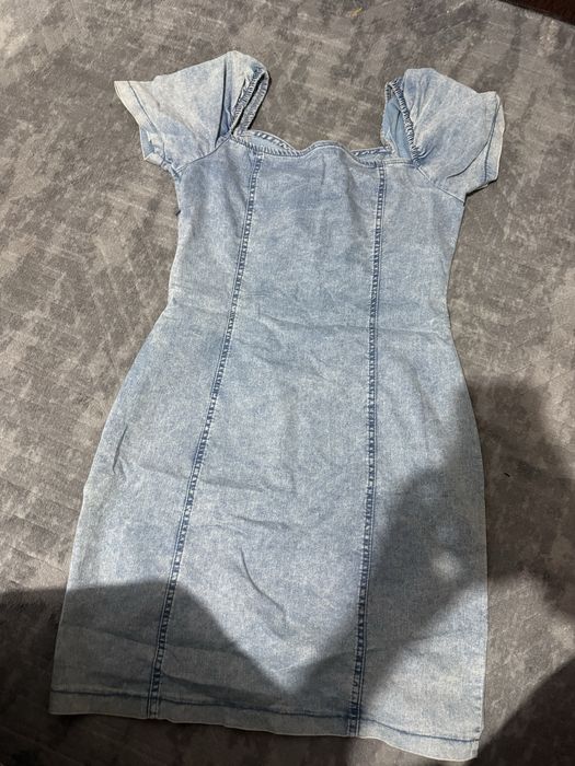 Este ca noua . Este adus din Anglia