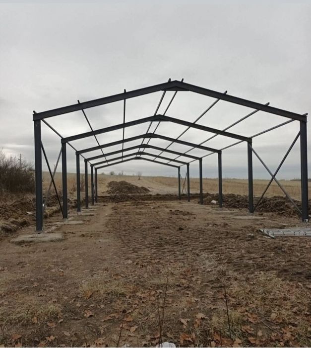 Vand și construiesc o gama larga de hale sau structuri metalice noi ne