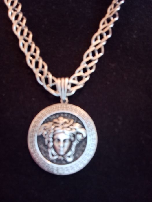 Vând lanț argint versace