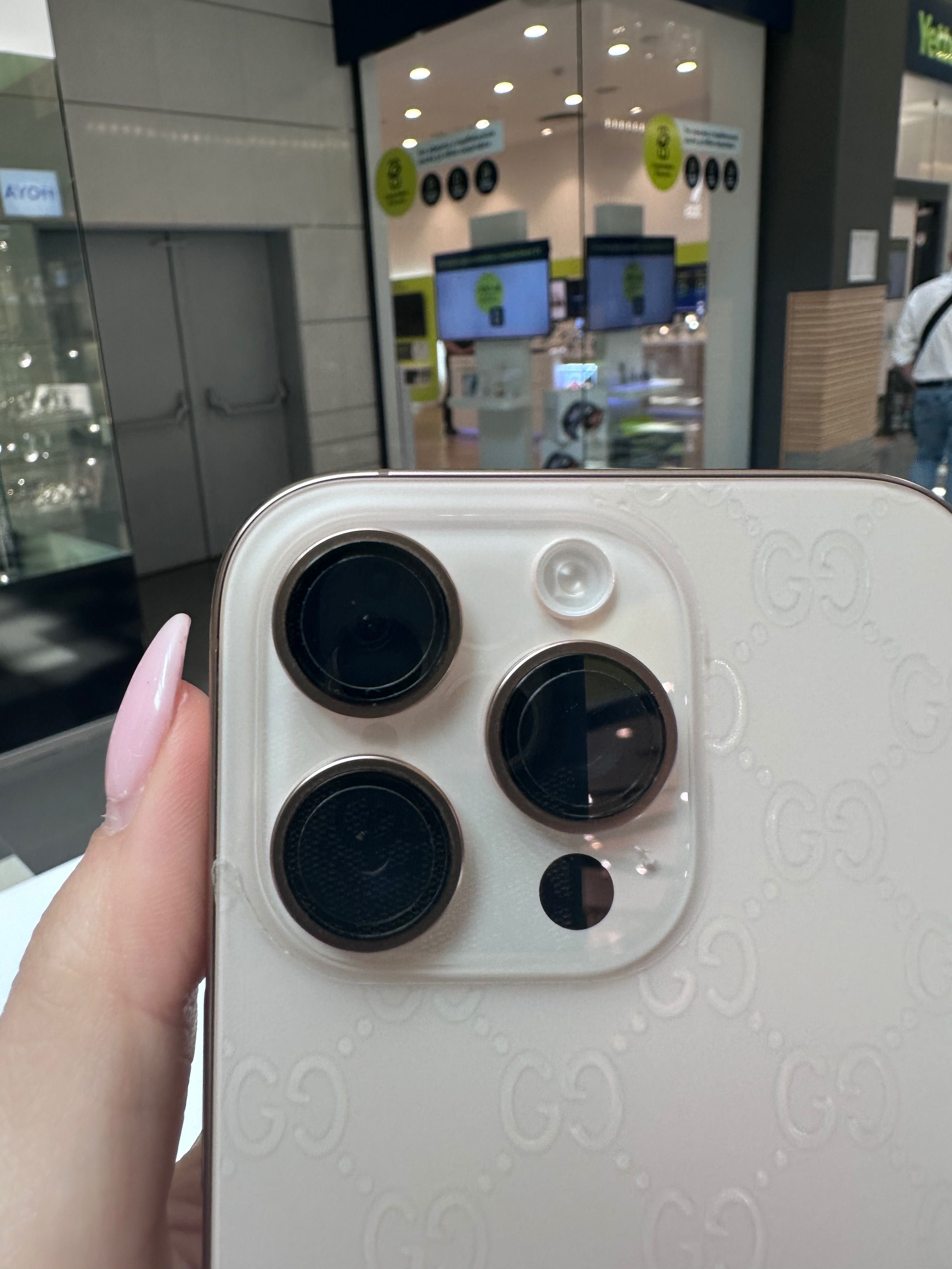 Iphone 16 pro с Гаранция